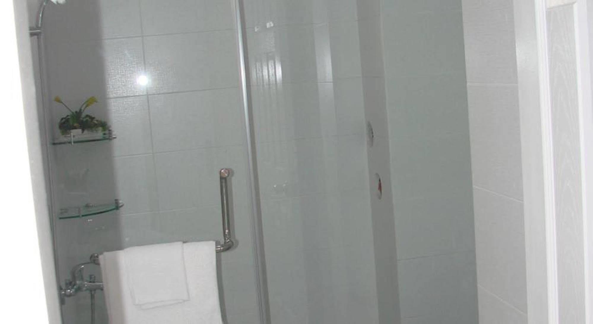 Cat Huy Hotel Ho Chi Minh-staden Exteriör bild